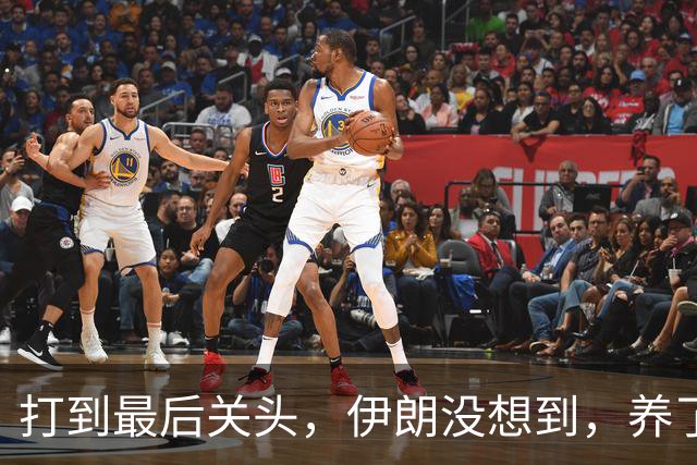 打到最后关头，伊朗没想到，养了20多年的哈马斯，竟跪在了黎明前